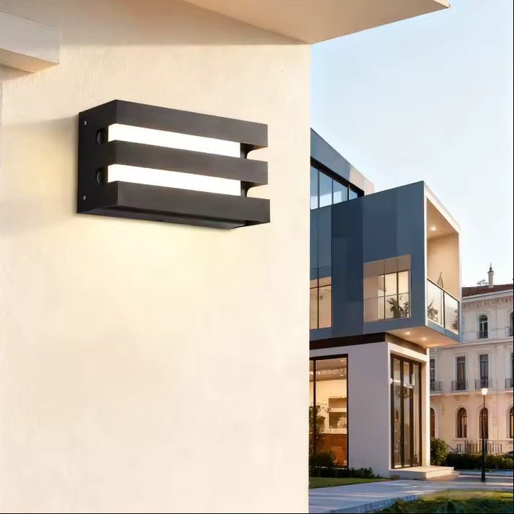 IP65 Waterproof Outdoor Wall Light – LED Fixture for Balcony, Corridor or Garden