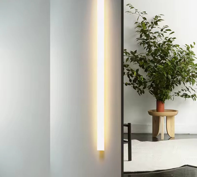 IP65 Outdoor Wall Light – LED Fixture for Garage, Balcony or Patio